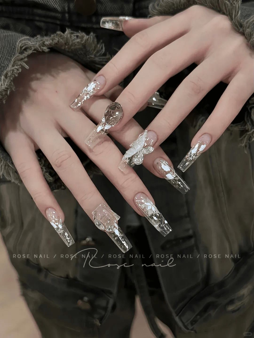 The Perfect Fusion of Fashion and Elegance: Glam Nails with Glitter Gel Polish