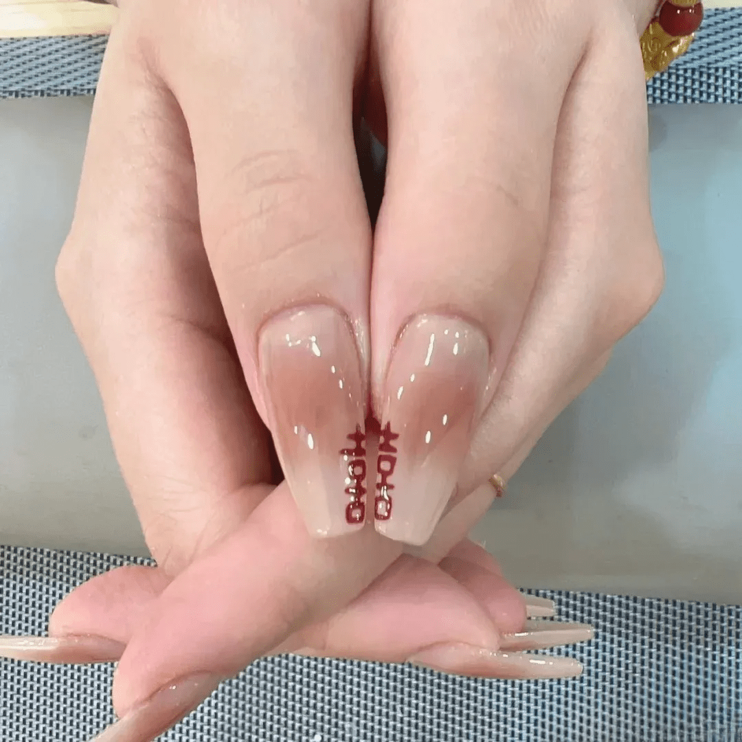 Romantic Wedding Nail Art: Elevate Your Bridal Atmosphere