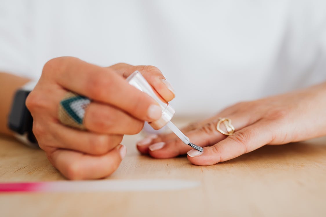 A Beginner’s Tutorial: 30 Minutes To Gel Nails At Home