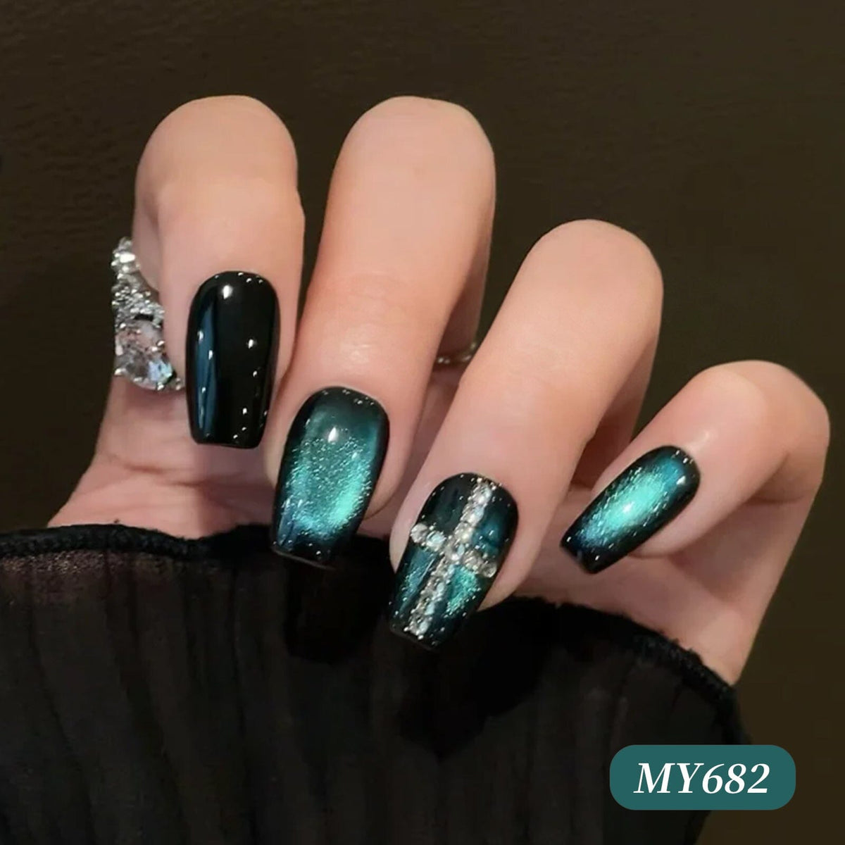 Colored Cat Magnetic Gel MY682 Teal Turquoise 15ml Gel Nail Polish BORN PRETTY 